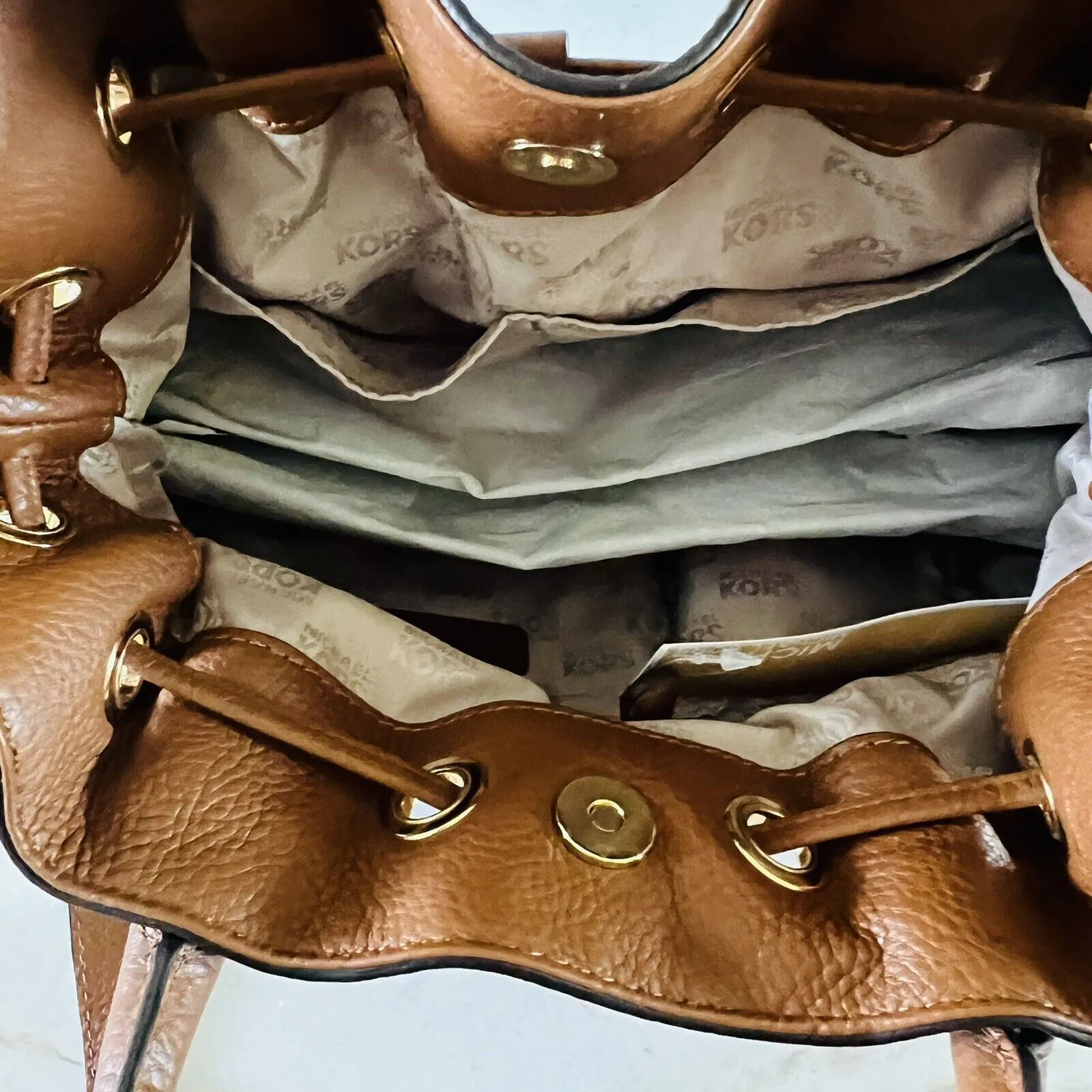 MICHAEL KORS Camden Luggage Brown Leather Medium Drawstring Satchel Shoulder Bag - Image 8