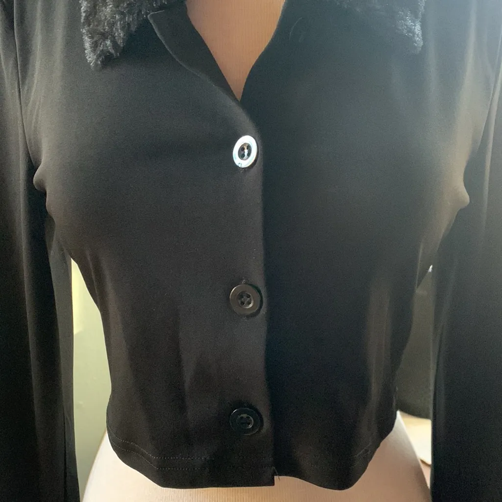 Shein Black Cropped faux fur collar and cuffs. 3 button cardigan - Image 6
