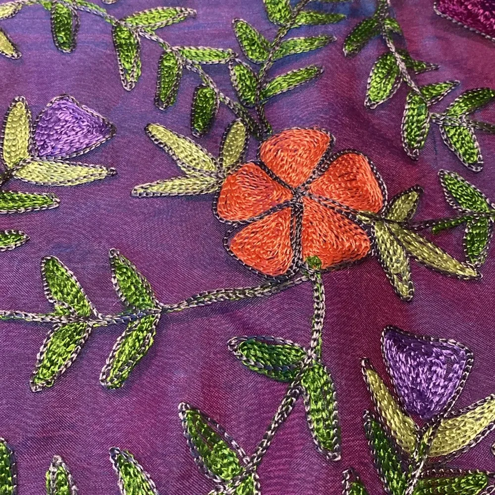 Finity Studio Silk Embroidered Skirt & Wrap Around Halter Neck Top Purple Sz 8 - Image 3