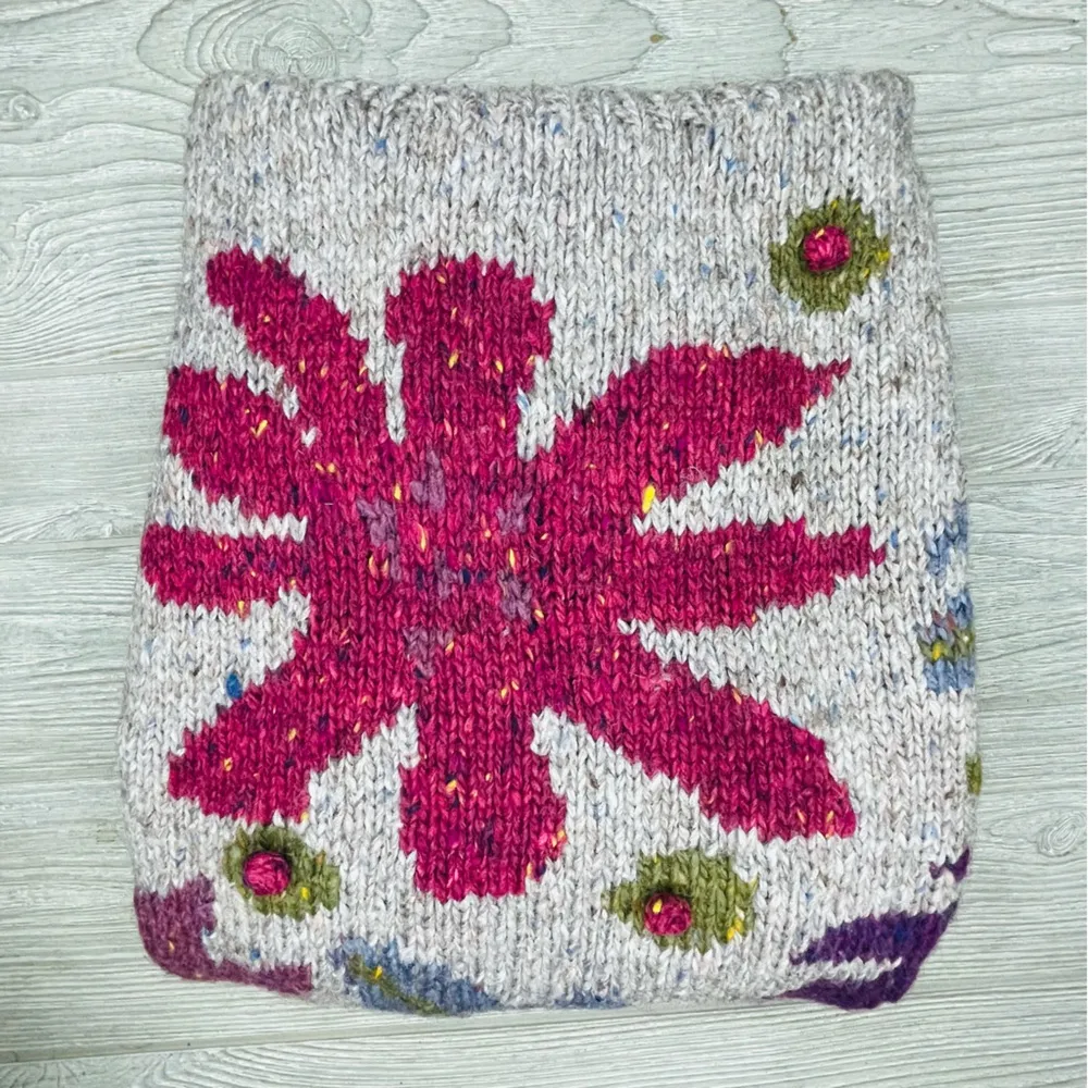 Vintage susann D long sleeve knit turtle neck sweater flower pattern Pom Pom’s m Blue Size M - Image 10