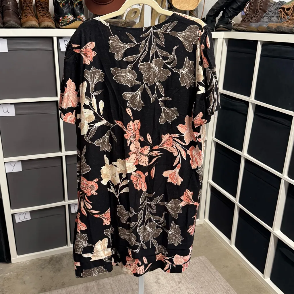 Nicole Miller Original Linen Viscose Floral Black and Pink Shift Dress - Image 3