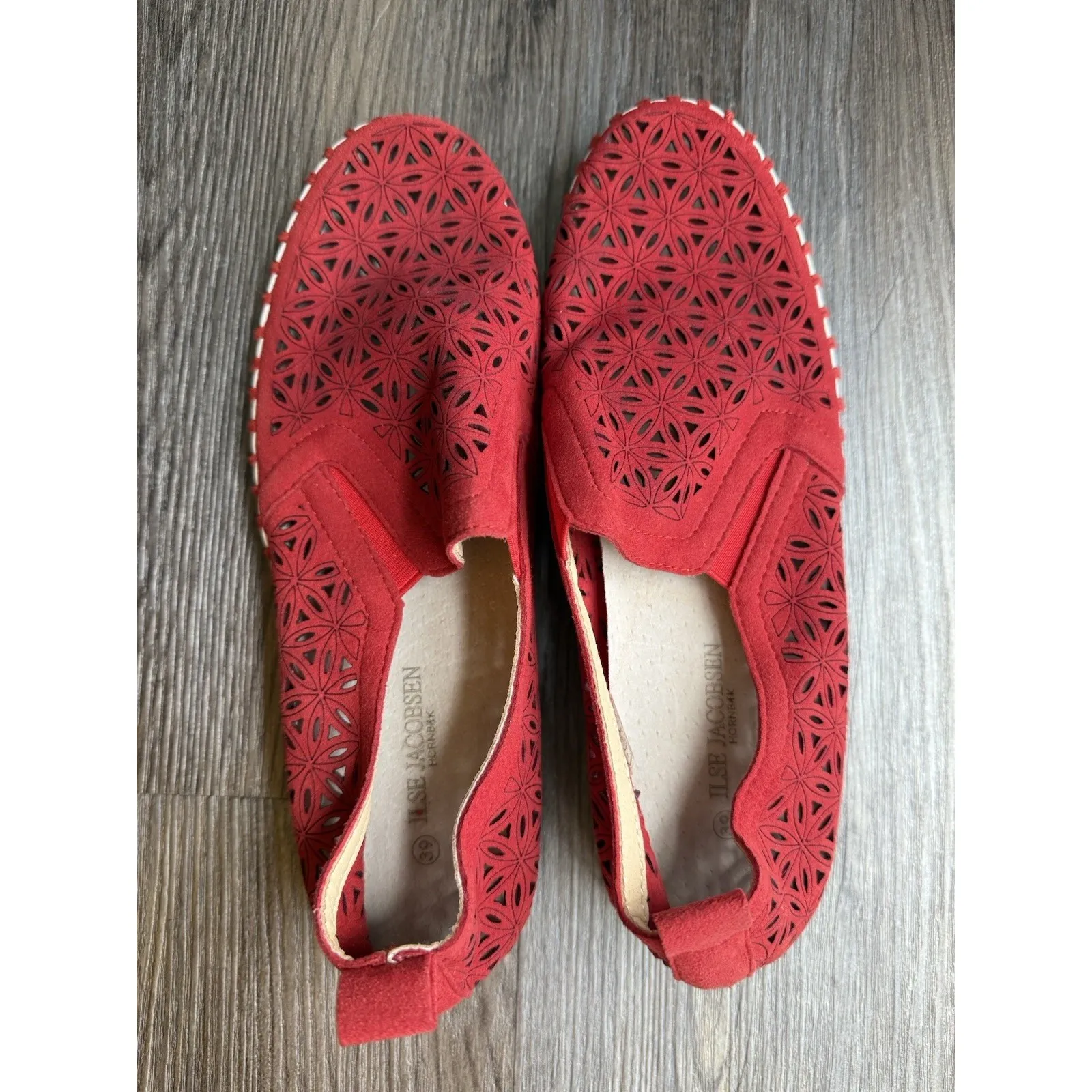 ILSE JACOBSEN DENMARK‎ Womens Size 39 RED Tulip Slip On Perforated Shoes - Image 2