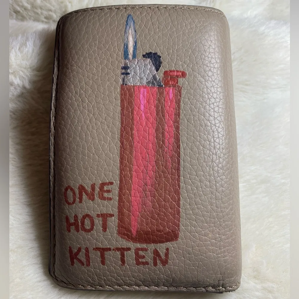 One Hot Kitten Hand Painted MK Wallet EUC Tan - Image 7