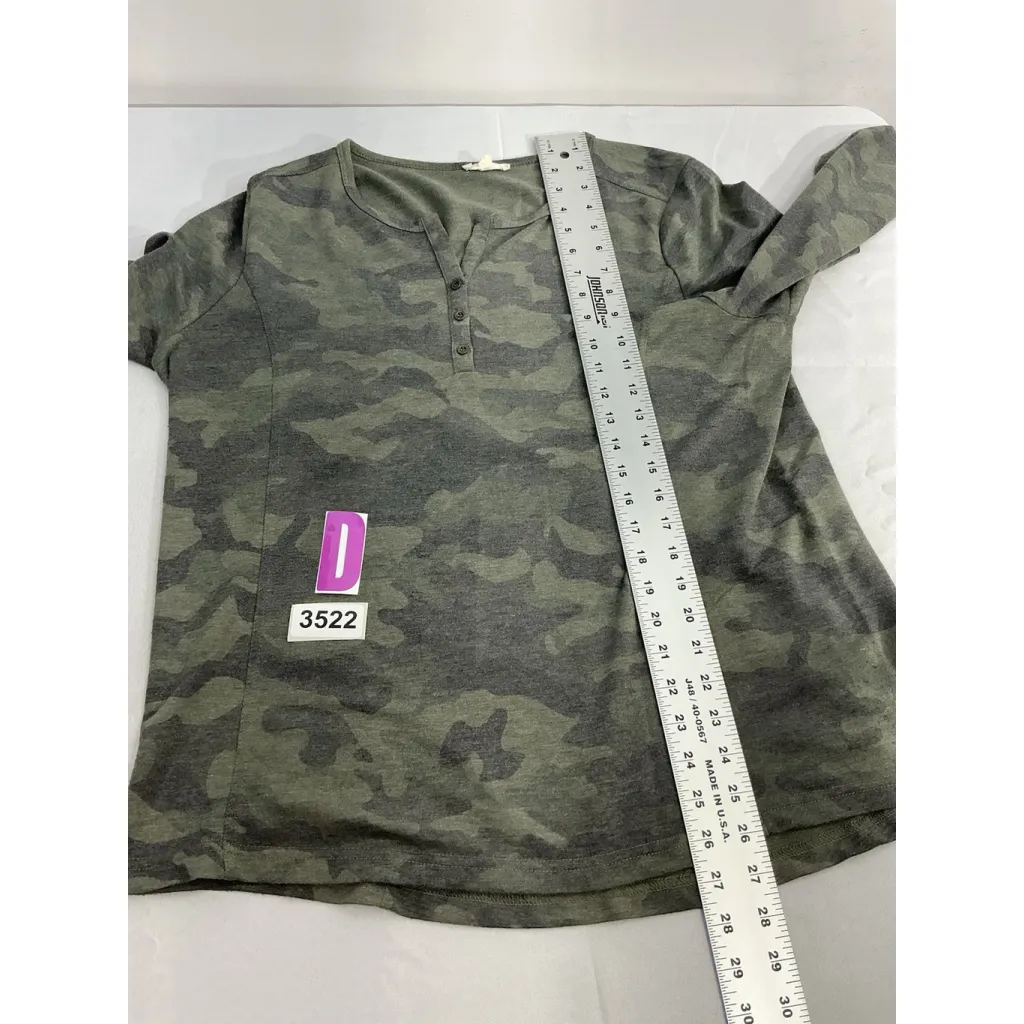 Womans Jane & Delancey XL Green Camo Long Sleeve Pullover T Shirt - Image 7