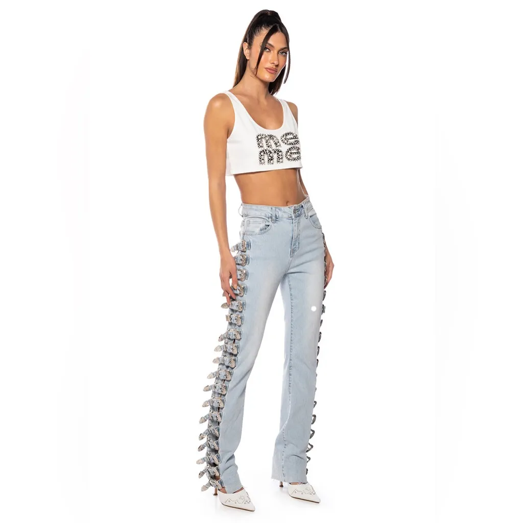 AKIRA All About Buckles Wide Leg Jean 15/31”
Light Wash Stretch Western Buckle - Image 2