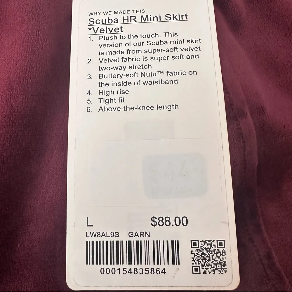 NWT Lululemon Scuba High-Rise Mini Skirt Velvet; Size L Color: Garnet - Image 6
