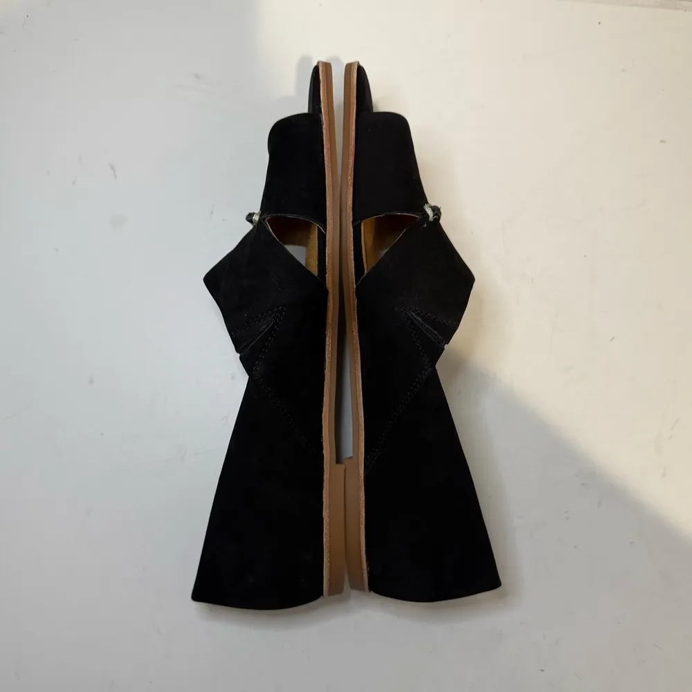 Corso Como Annalyn Open Toe Black Suede Flats Size 7.5 Italian Leather - Image 9