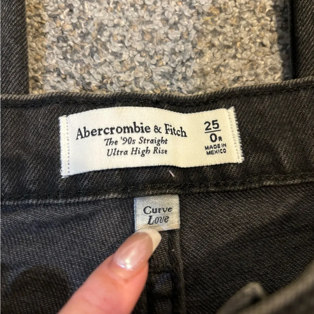 Abercrombie Curve Love Ultra High Rise 90s Straight Jean - Image 2