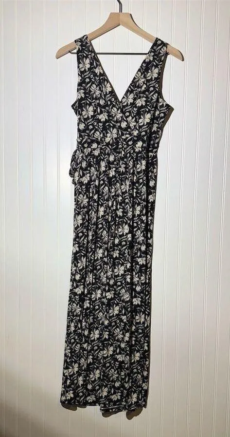 Kaileigh Black & White Floral Maxi Dress - Boho Cottagecore Feminine Flowy  MP - Image 2