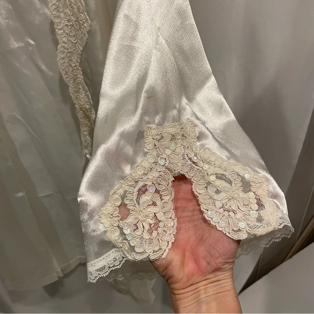 Victoria’s Secret creamy silky sequin pearl short robe with sash - Image 7