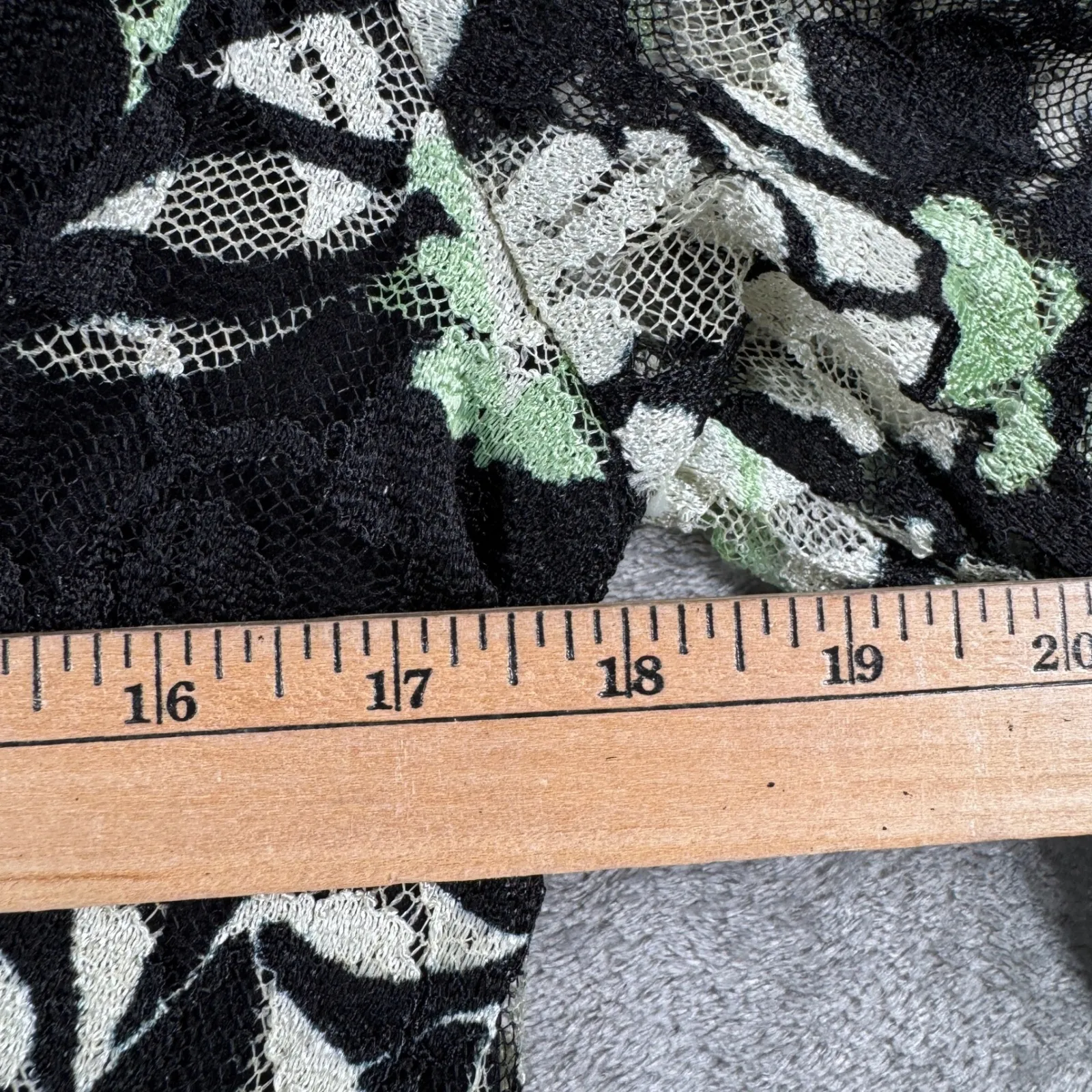 j.t.b. Floral Mesh Top L Black Green White V - Image 10