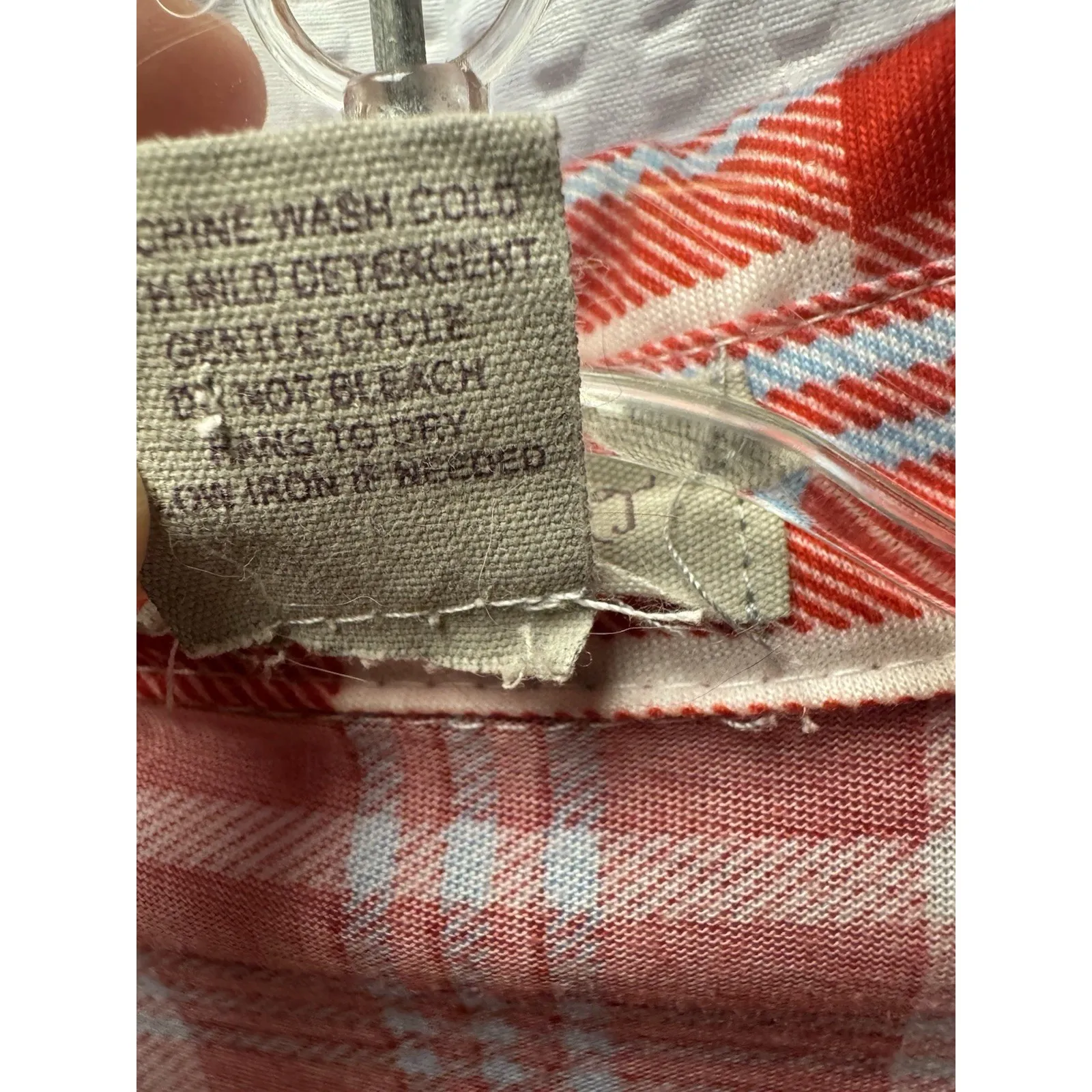 Passport Women's 3X Button Up Asymmetrical Hem Front Tie Red Plaid Shirt Size undefined - Image 6