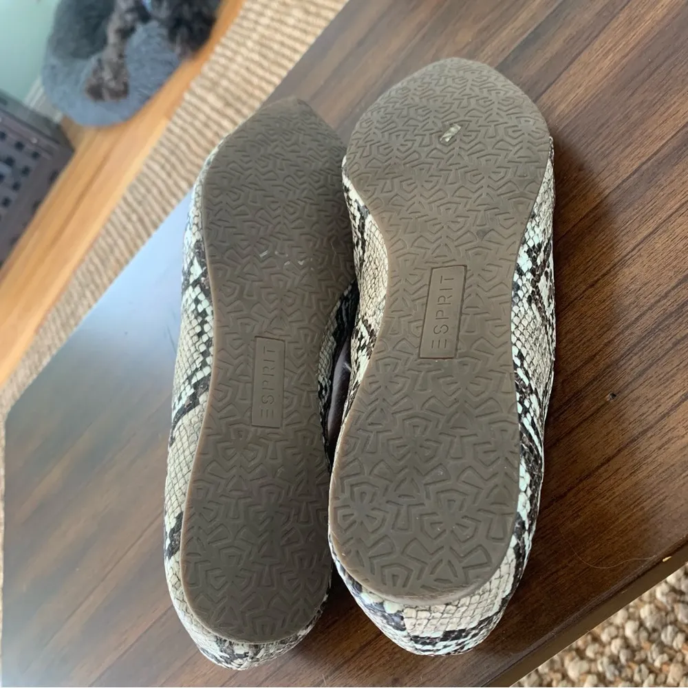 Esprit Blaire Snakeskin Pointed Toe Flats Shoes 9 - Image 8