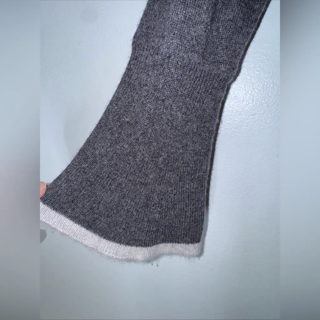 27‎ Miles Varsity V Neck Gray Cashmere Sweater Large - Image 3
