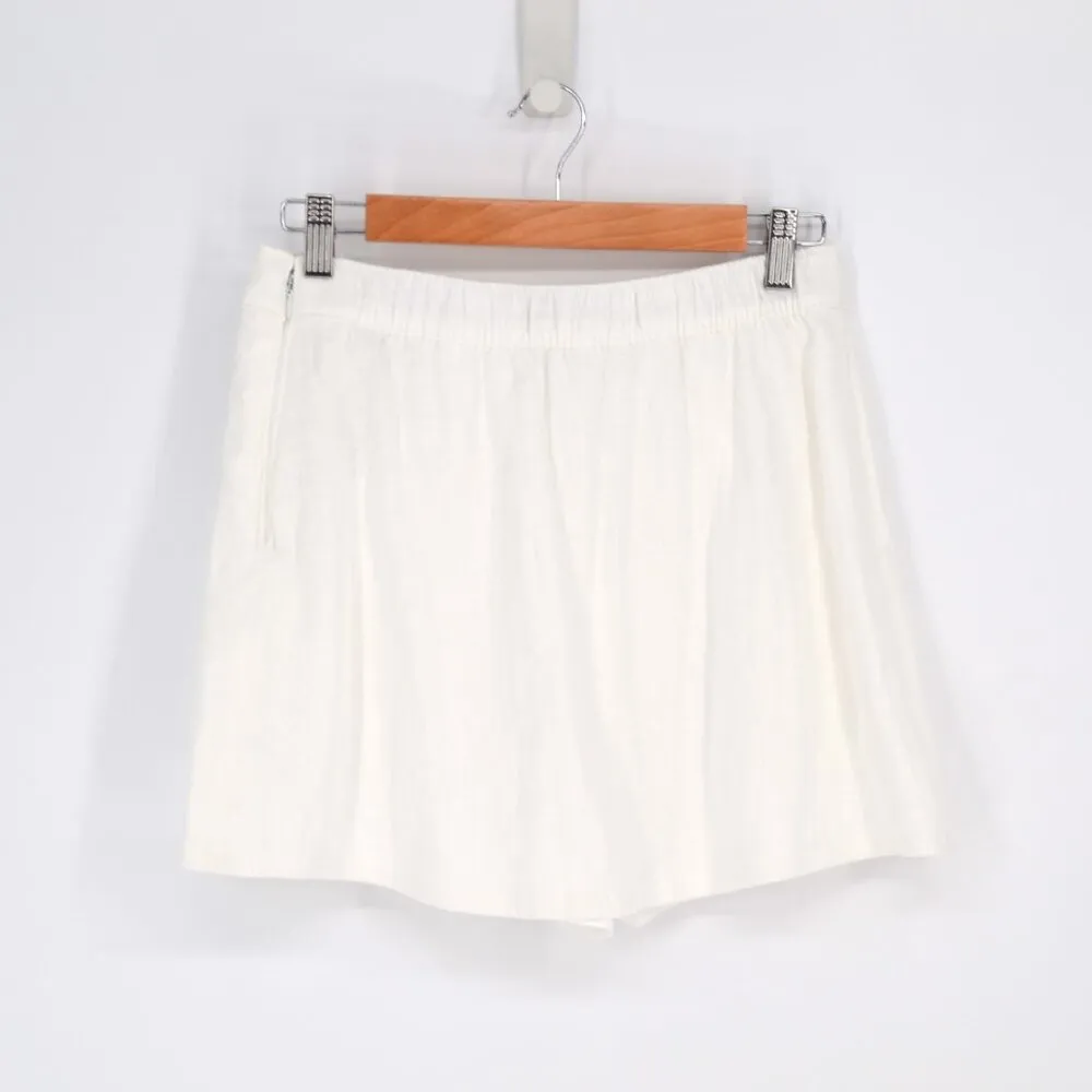 Hollister Linen Blend Mini Skirt Skort Lightweight Slit in White Women's M - Image 5