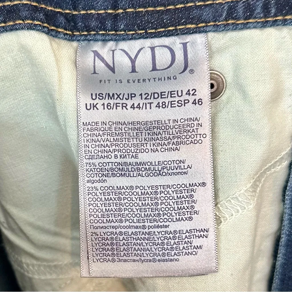 NWT NYDJ Ami Skinny Blue Jean Capris - Size: 12 - Image 5