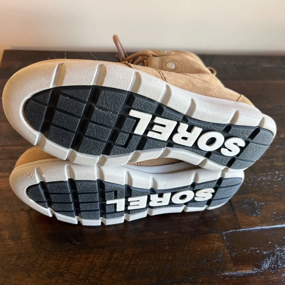 Sorel Explorer Joan Waterproof Boots EUC Size 6 - Image 4