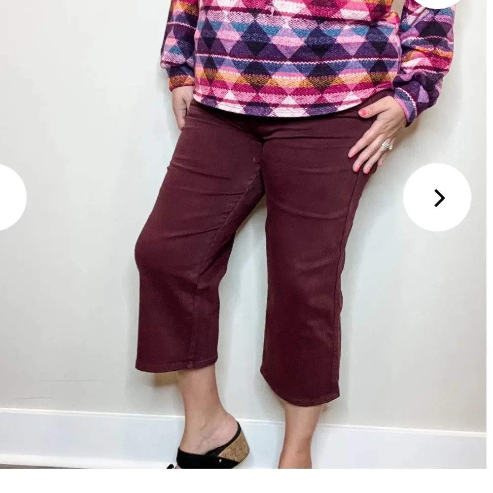 Judy Blue Sign Me Up Tummy Control Wide Leg‎ Cropped Jeans Garment Dyed Maroon - Image 13