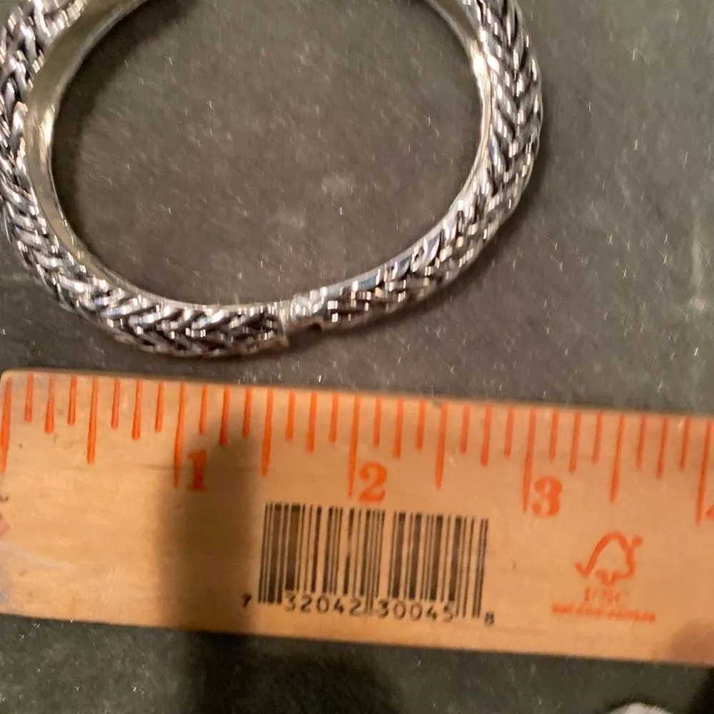 BOUTIQUE Onyx Chunky Bangle Black - Image 7