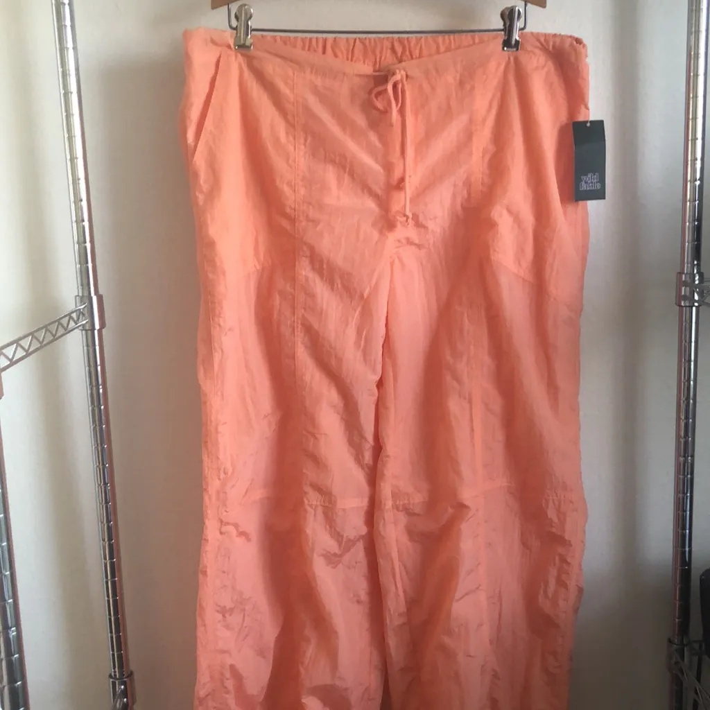 WILD FABLE PEACH/ Orange Pants. - Image 4