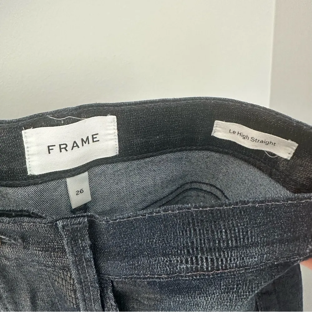 Frame Le High Straight in Indigo Lizard - Size 26 - Image 6