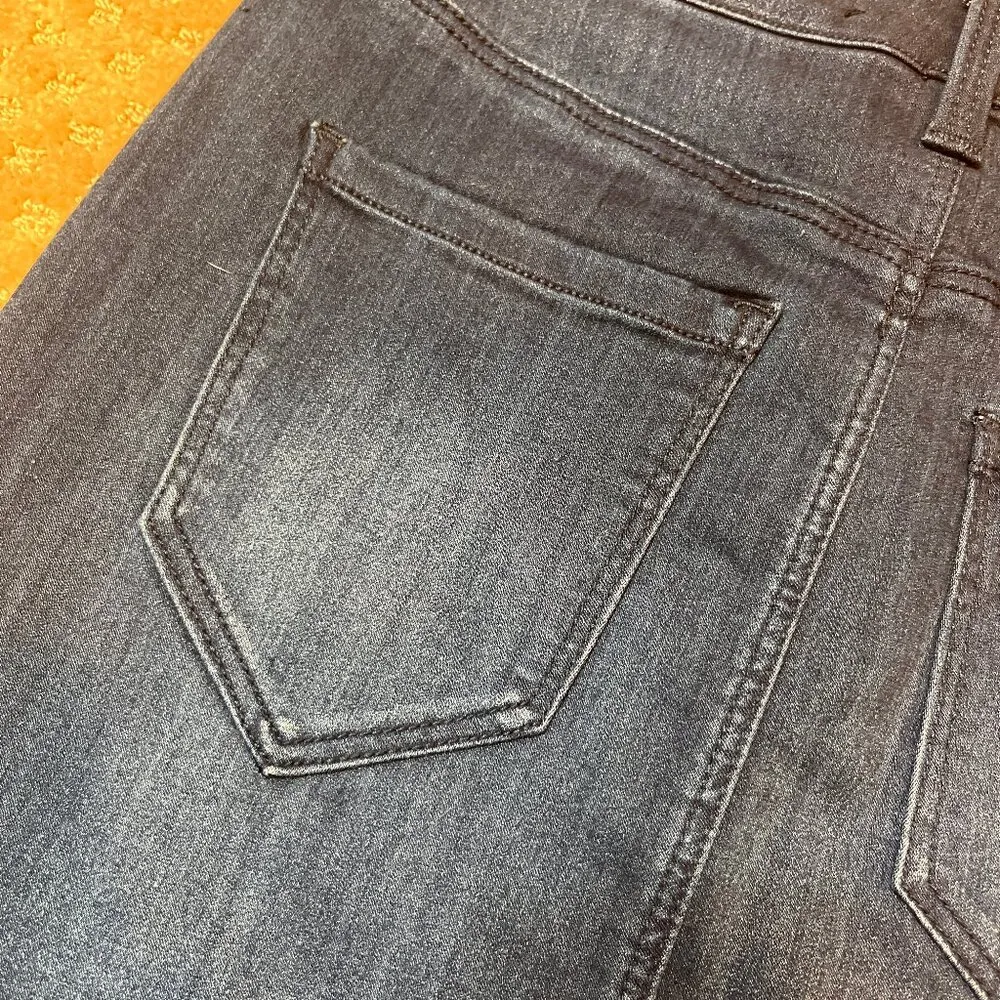 Liverpool Size 4/27 Pencil Skirt Stretch Denim Medium Dark Wash Frayed Edge - Image 9