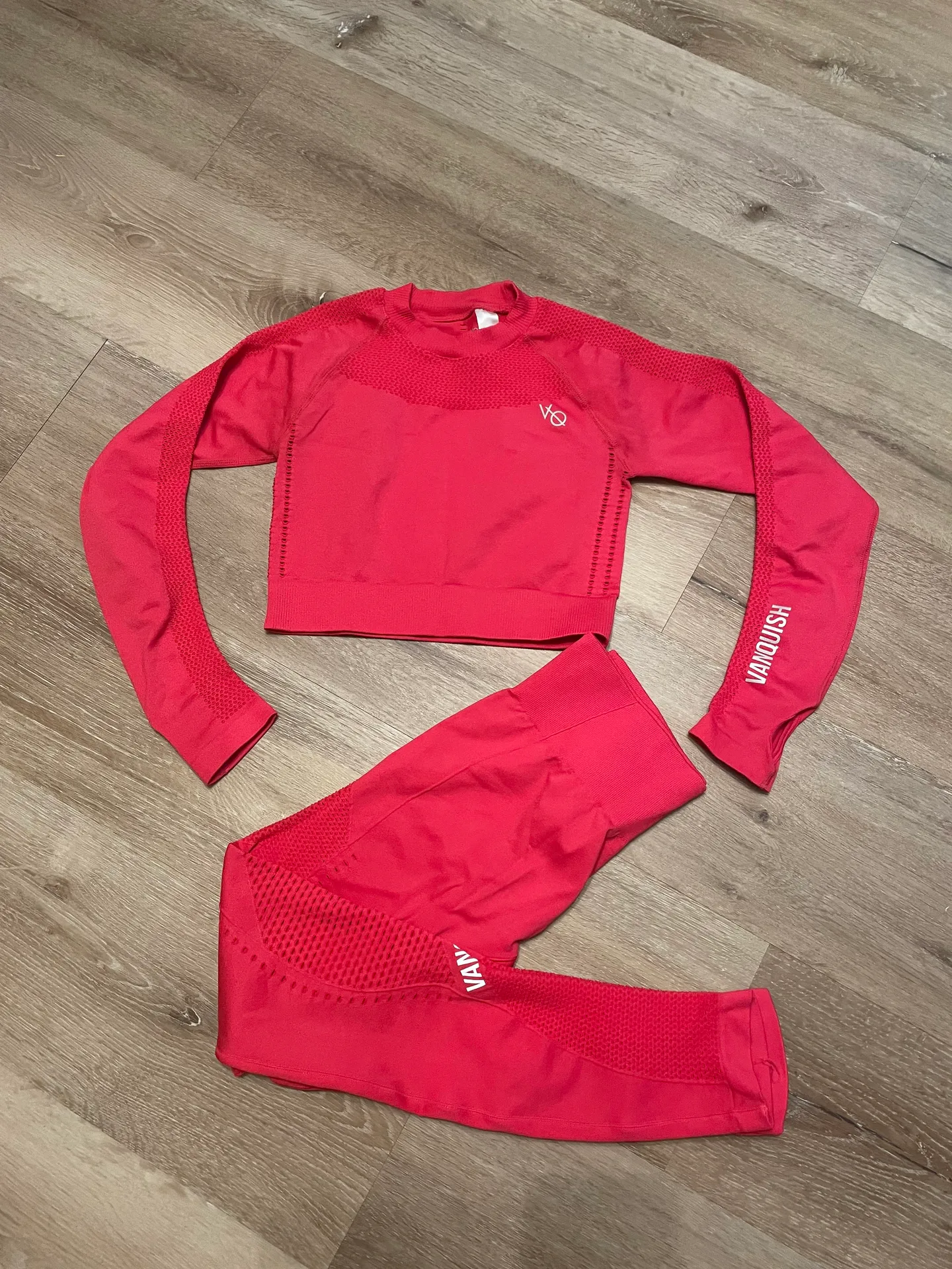 Vanquish Seamless Workout Set - Image 4