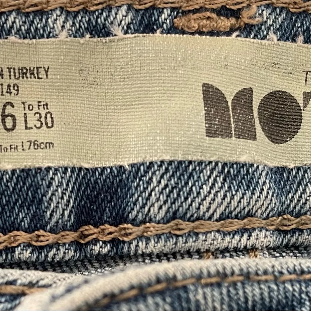 Topshop Moto distressed ripped raw hem light blue Y2K jeans, size 26x30” spring - Image 3