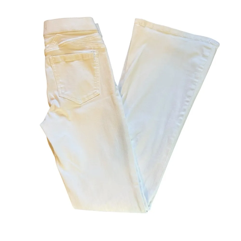 Altard State Flared Jeans Optic White Pull On Style Womens Size XS - Image 3