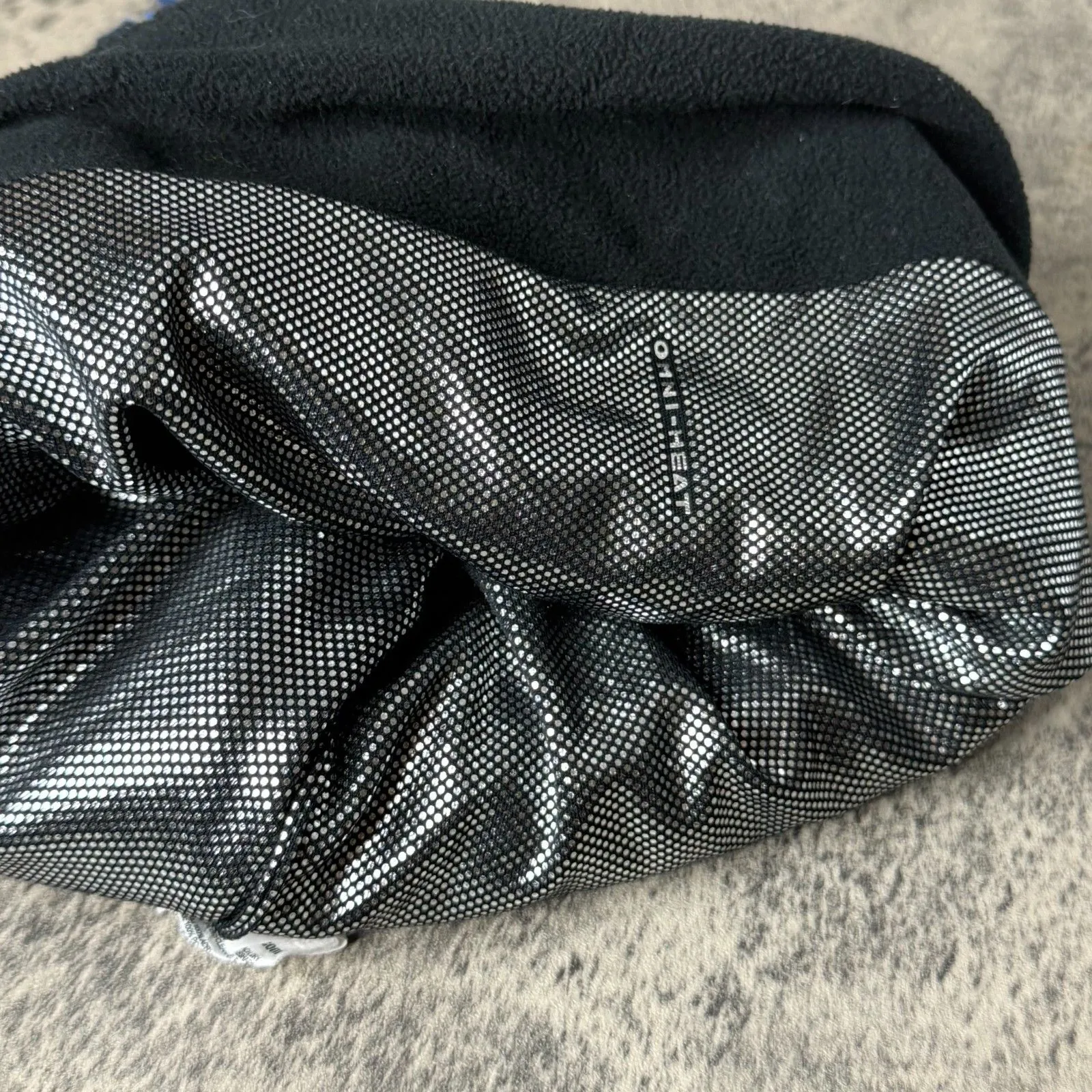 Columbia Sportswear Omni Heat Beanie Adult OS Blue Plaid Outdoor Winter Pom Pom - Image 4