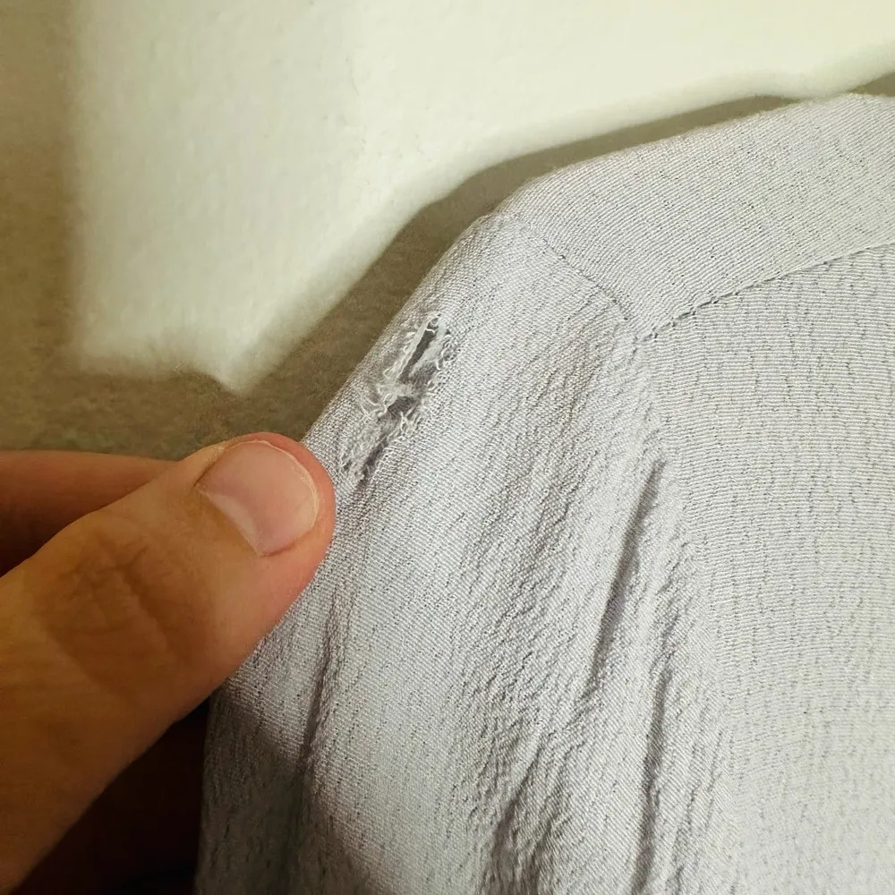 ASTR the Label Pale Grey Tie at Neck Wrist Ties Tassle Blouse Size Small - Image 7