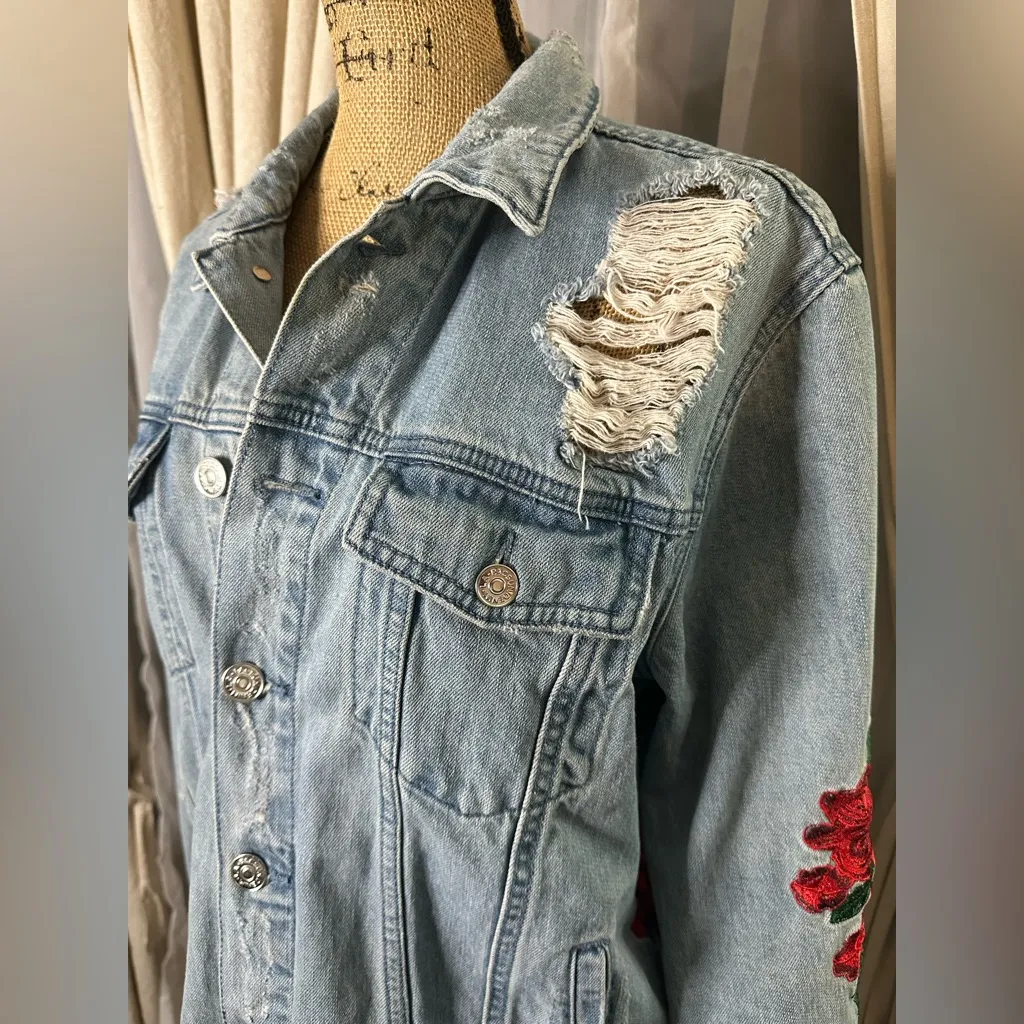Pac Sun Embroidered Rose Distressed Denim Jacket - Image 2