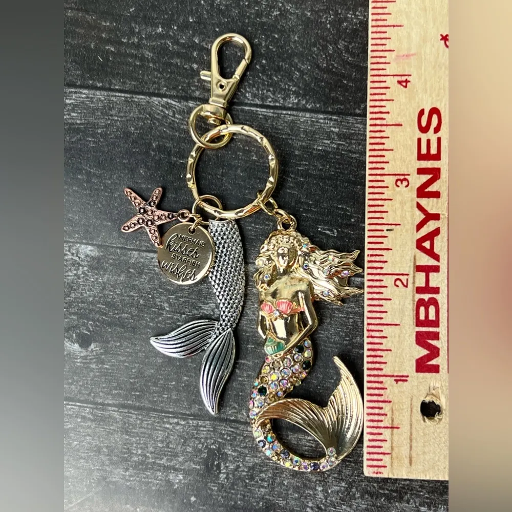 Mermaid Kisses And Starfish Wishes Rhinestone Gold Tone Keychain Accessory New - Image 2