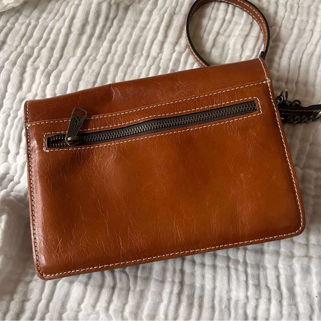 PATRICIA NASH Lanza Crossbody LEATHER‎ WRISTLET - Image 3