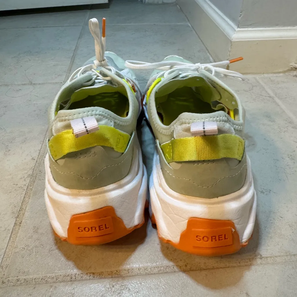 Sorel ‎ Women's Kinetic Breakthru Tech Lace Sneakers, Size 11 - Image 4