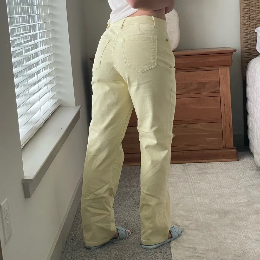 Baggy Yellow Jeans Size 25 - Image 4