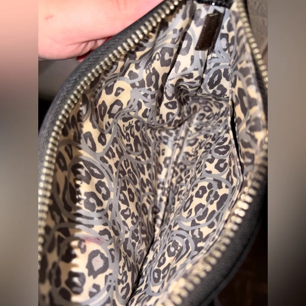 Coach Poppy Patent Leather Crossbody 🖤 - Image 5