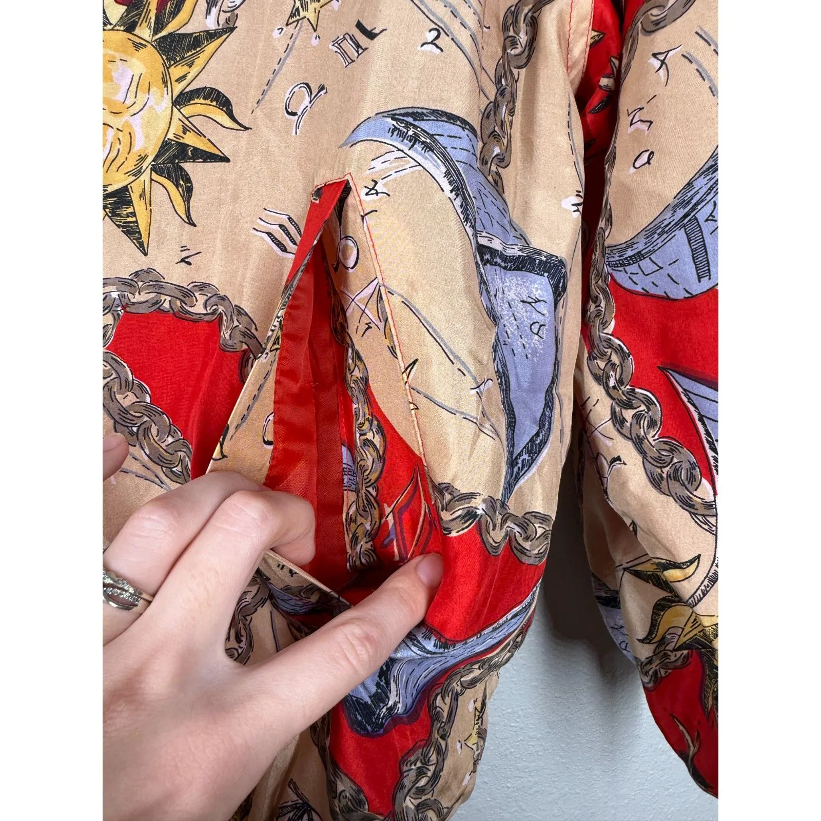 Vtg 90s Fuda International Silk Celestial Bomber Jacket Sz PM Sun Moon Chain Red - Image 5