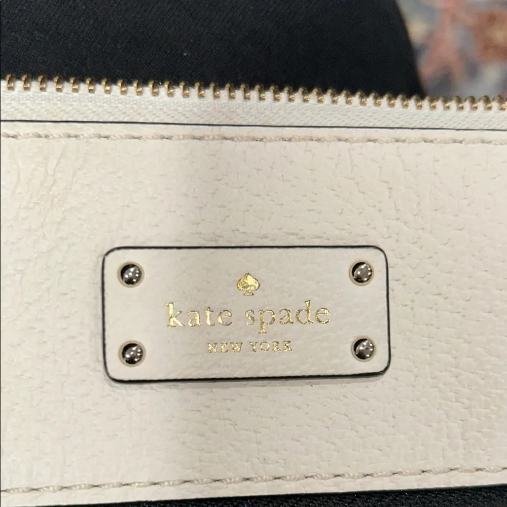 Kate Spade Black and Cream Crossbody Bag with Adjustable Strap and dust bag - Image 9