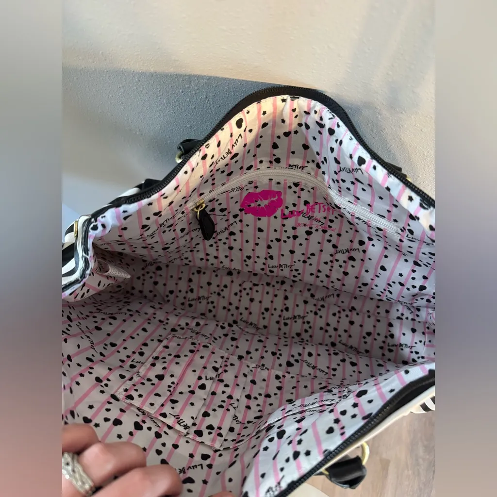 Betsey Johnson  Panda Purse - Image 5