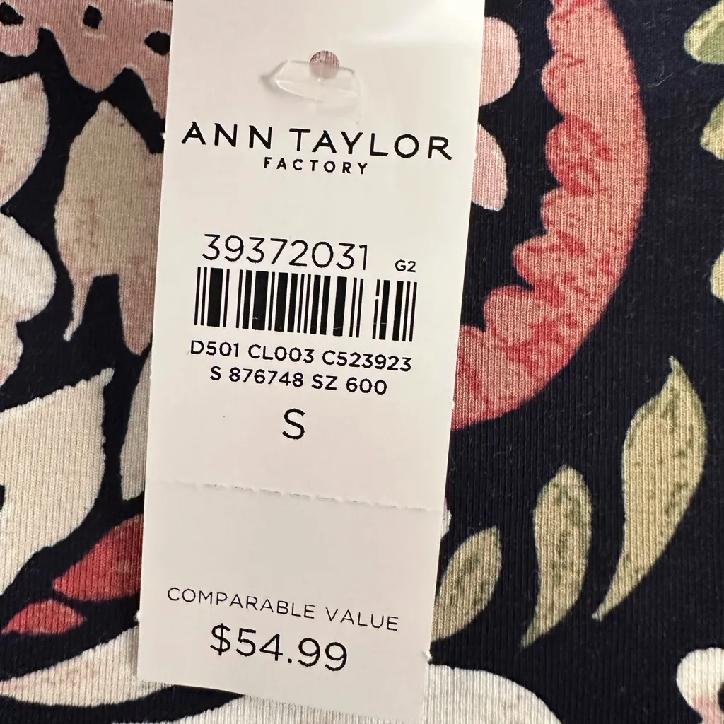 Ann Taylor floral 3/4 sleeve multicolor top size small NWT - Image 7