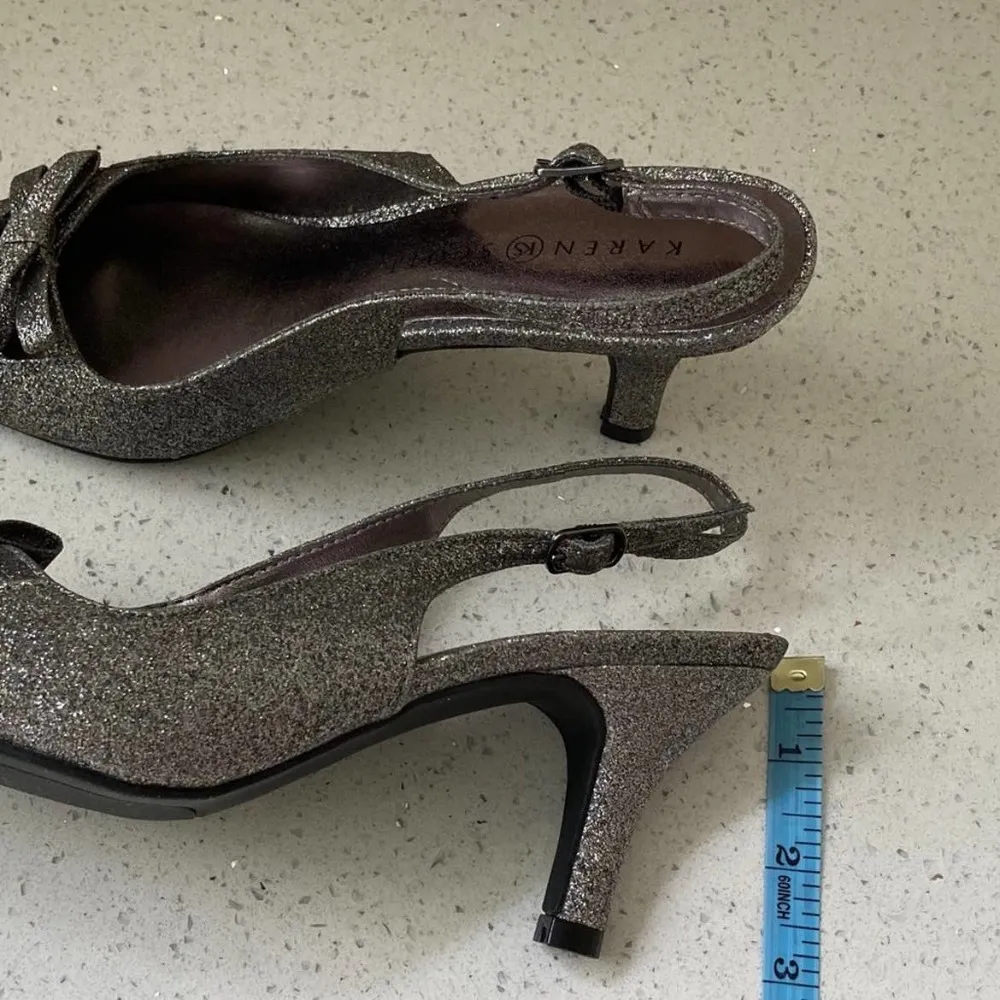 NWOT Karen Scott Georgette Glitter Slingback Pumps in Metallic Grey 6 US - Image 11