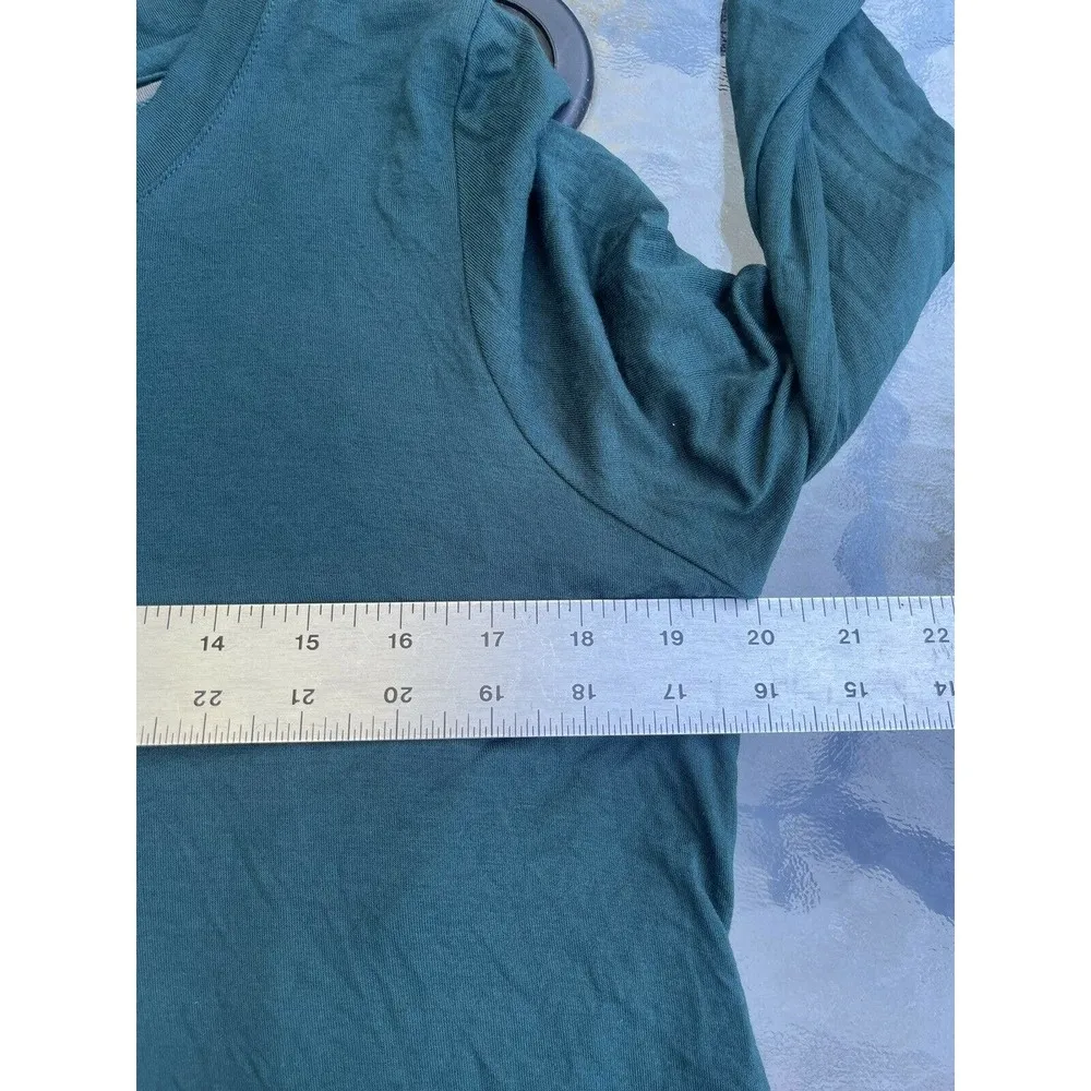 Women's LOGO Lori Goldstein Top Camo Print Layered Size Small Long Sleeve EUC - Image 3