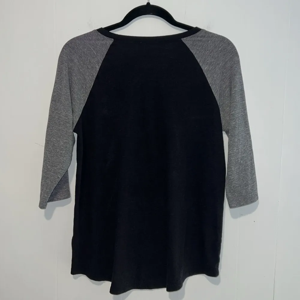 Torrid 00 Classic Fit Skull Muerta Day of the Dead Reglan Tee A118 - Image 2