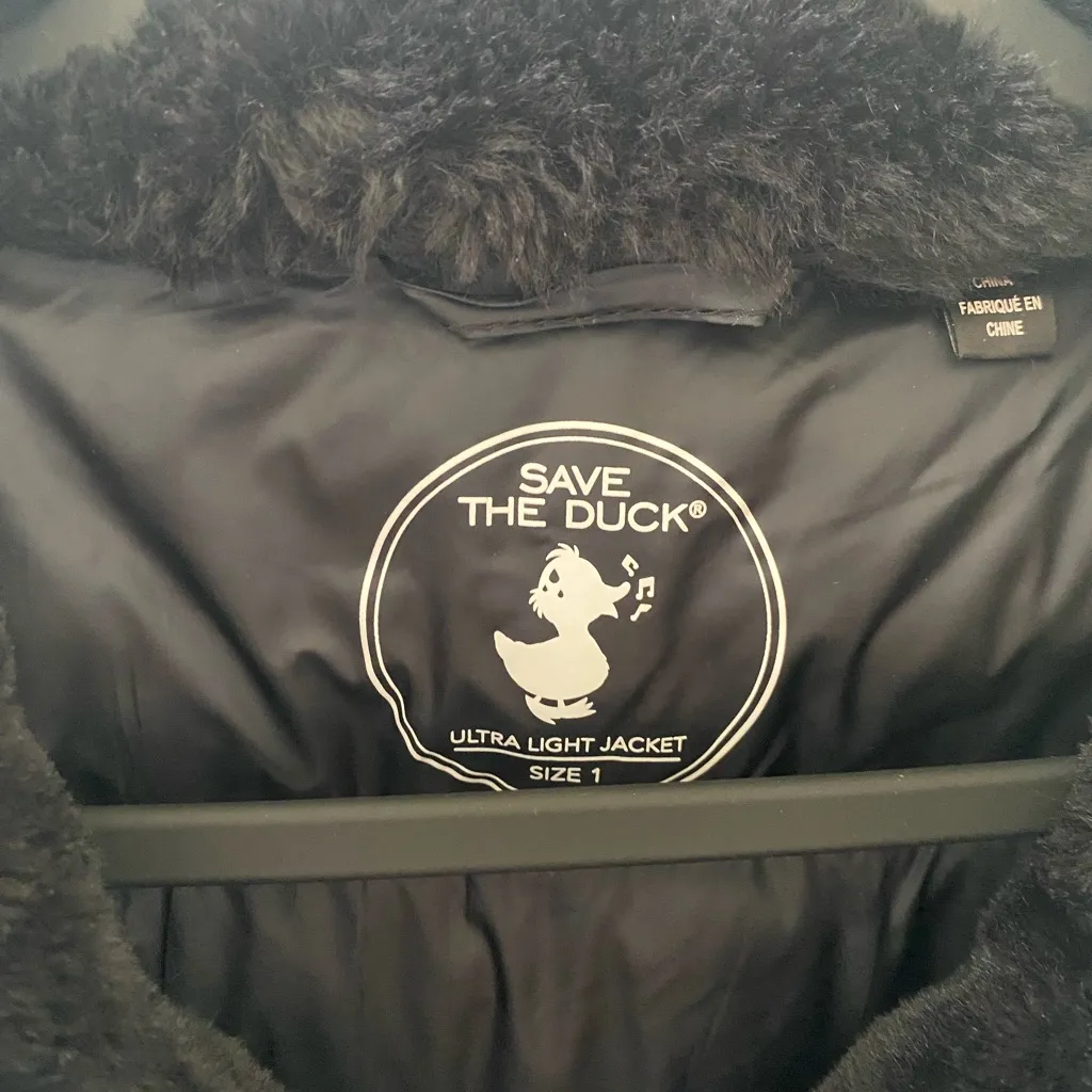 SAVE THE DUCK - Image 3