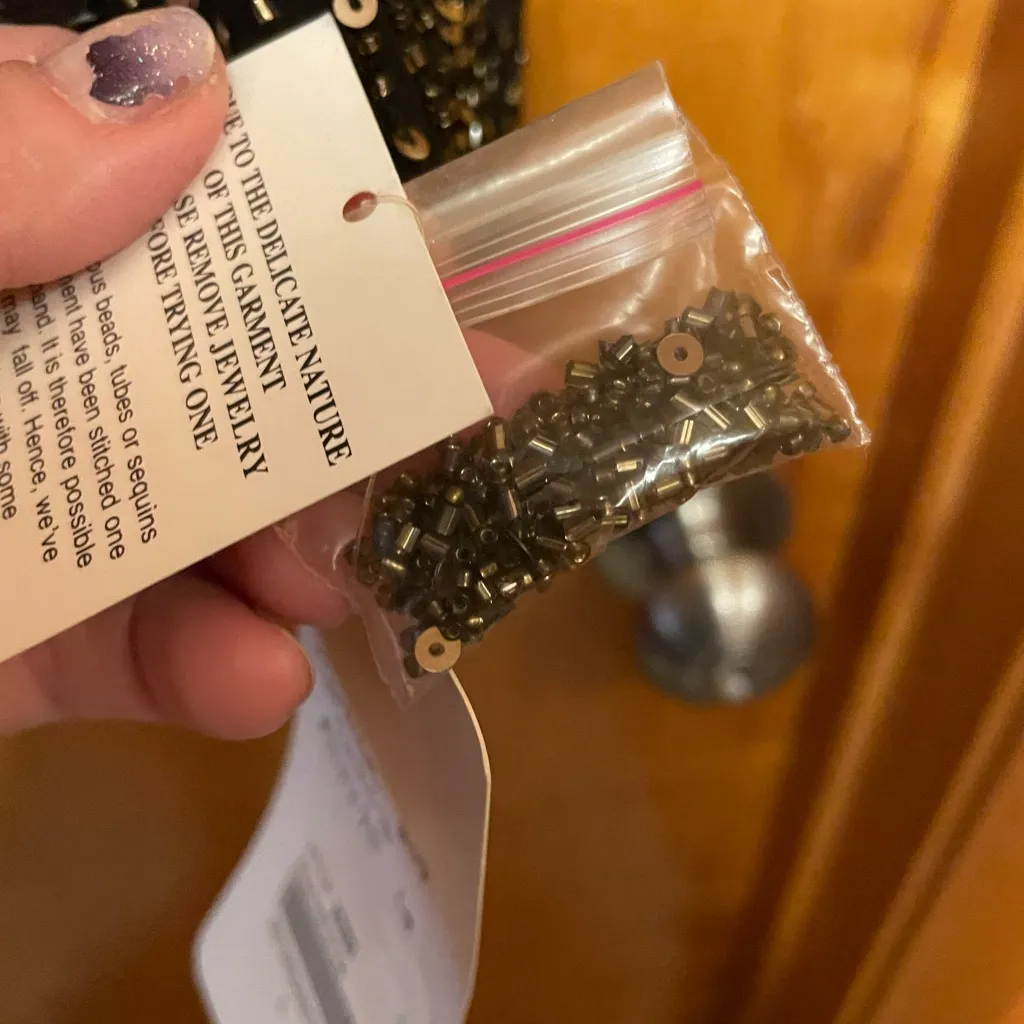 Cartisse Sequined Shawl NWT Black Size L - Image 5