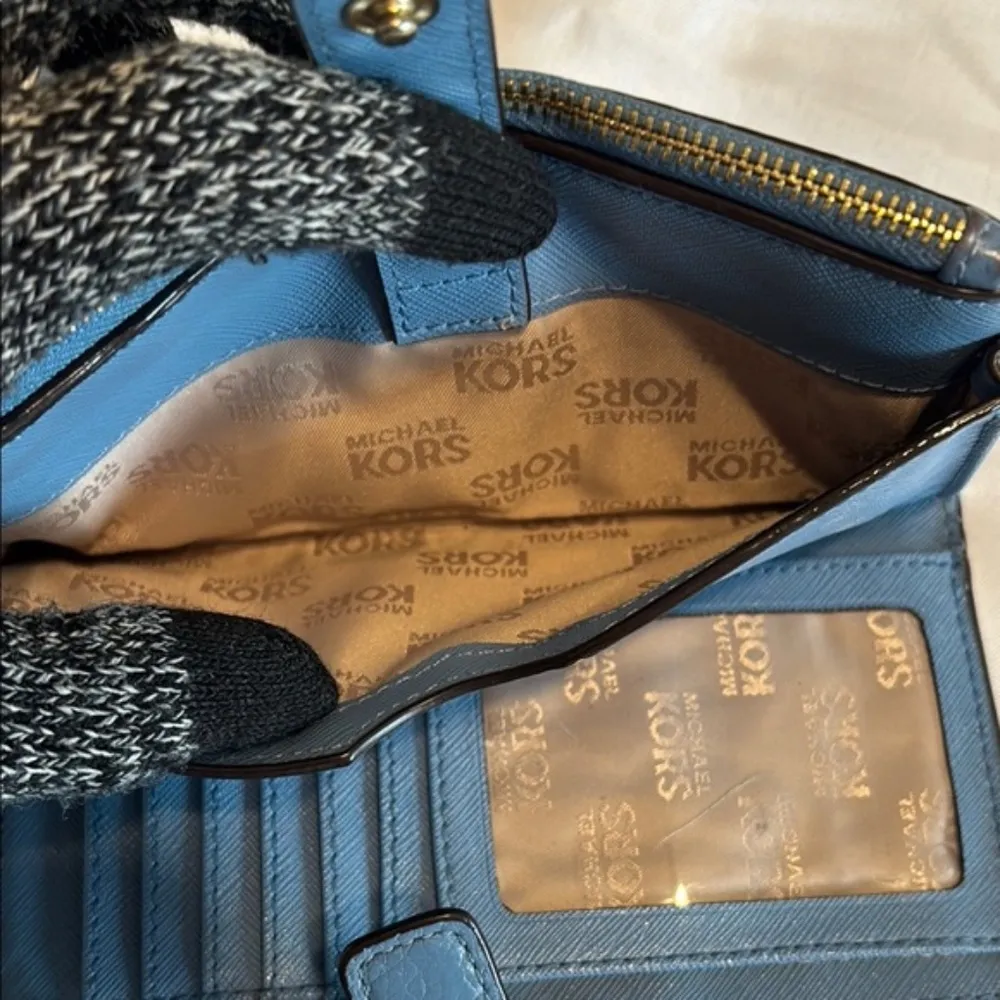 Michael Kors Wristlet Jet Set Travel Pebble Leather Continental Dark Chambray OS Blue - Image 12