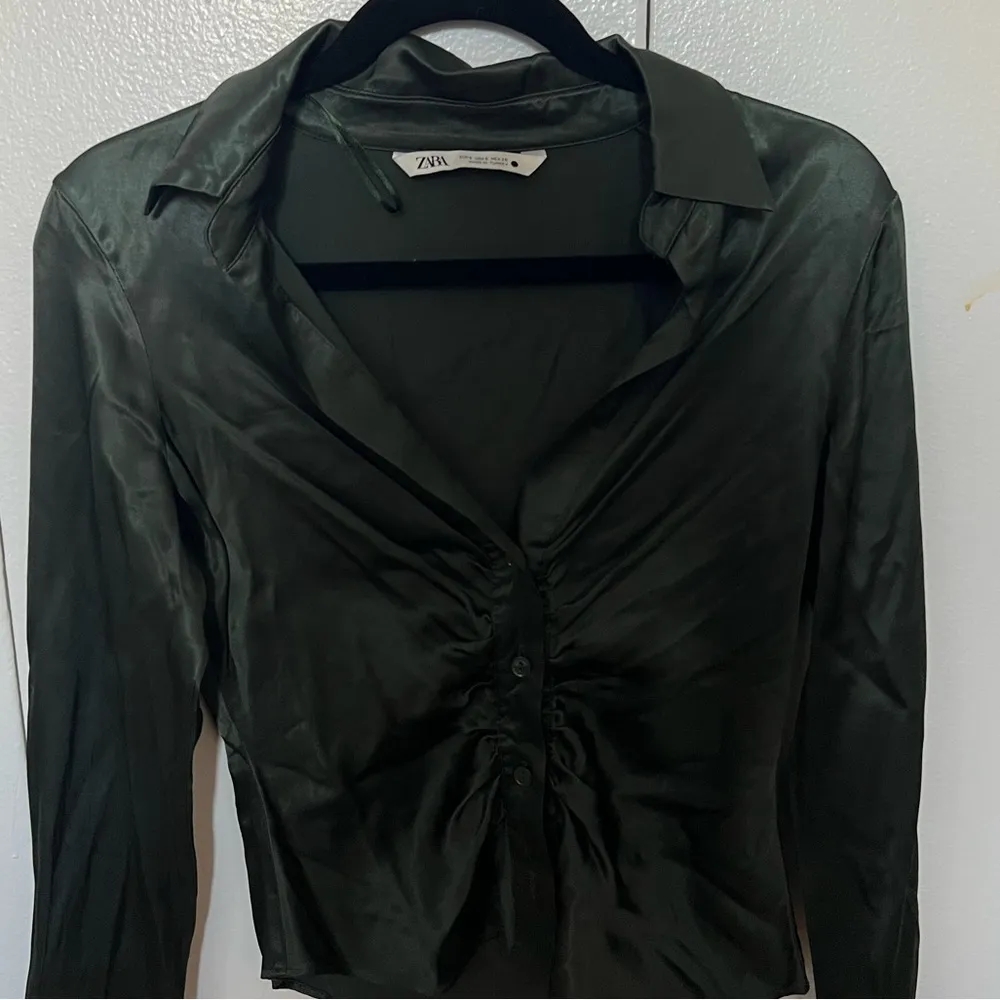 Zara Pleated Satin Effect Shirt Green - Image 10