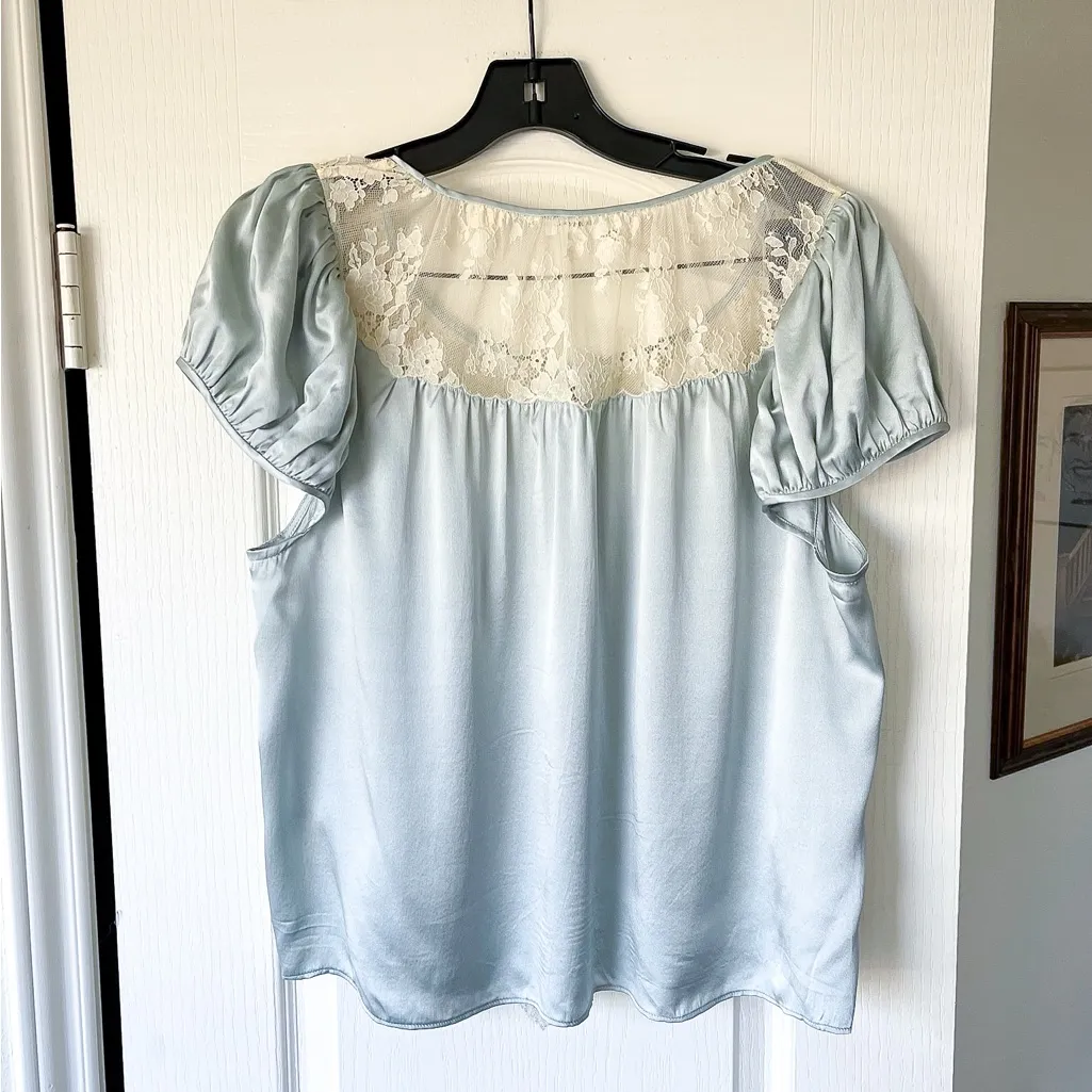 Doen Camri Puff Sleeve Silk Blouse Lace Bow Dusty Blue Large EUC - Image 8