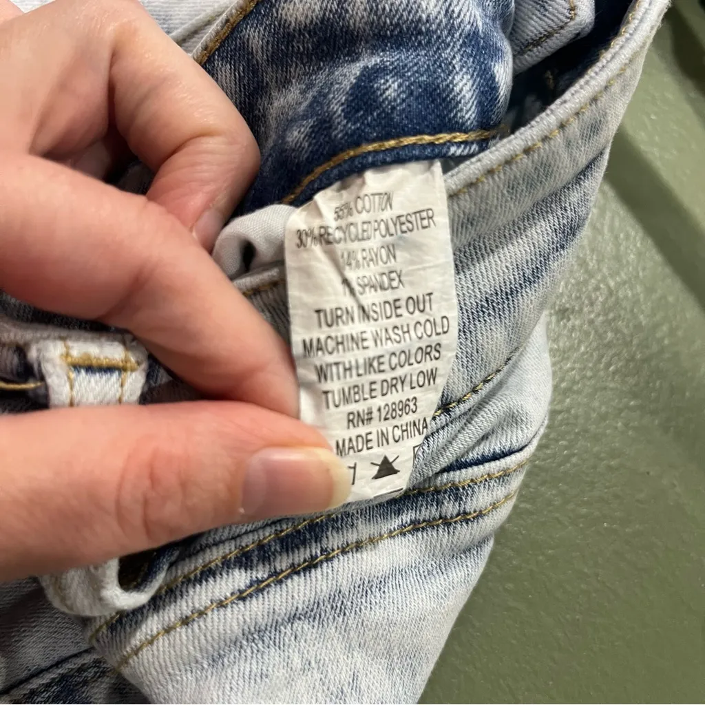 Indigo Rein Jeans 7 27x 32.5 Light Acid Wash STRETCH Distressed Bell Bottom - Image 7